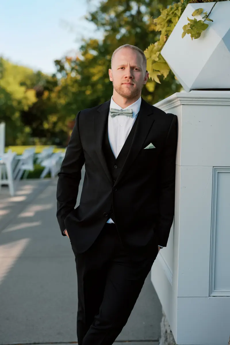 Wedding couples portrait, natural and warm